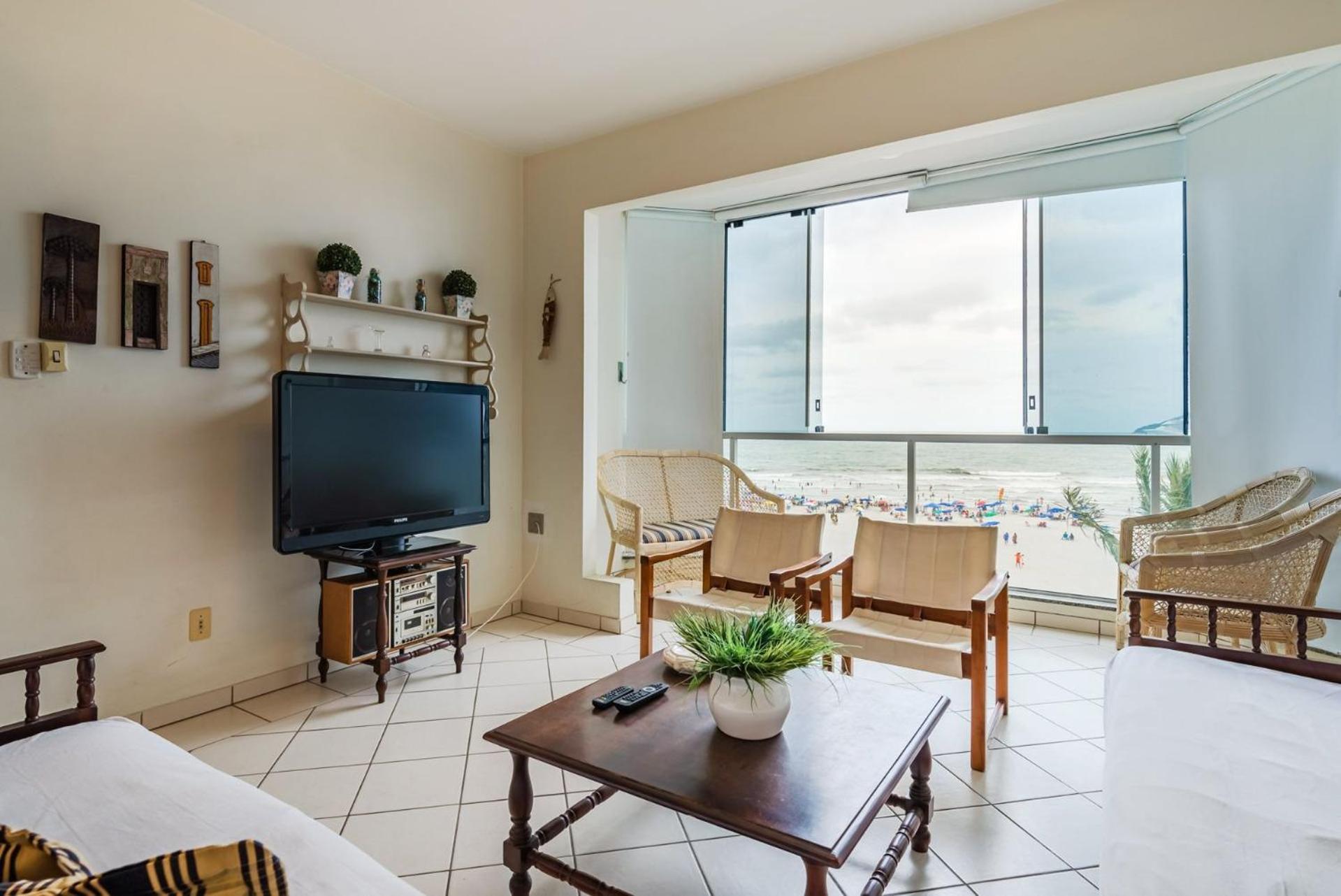 Apto Pe Na Areia Com Linda Vista Frente Mar Cel403 Lejlighed Balneário Camboriú Eksteriør billede