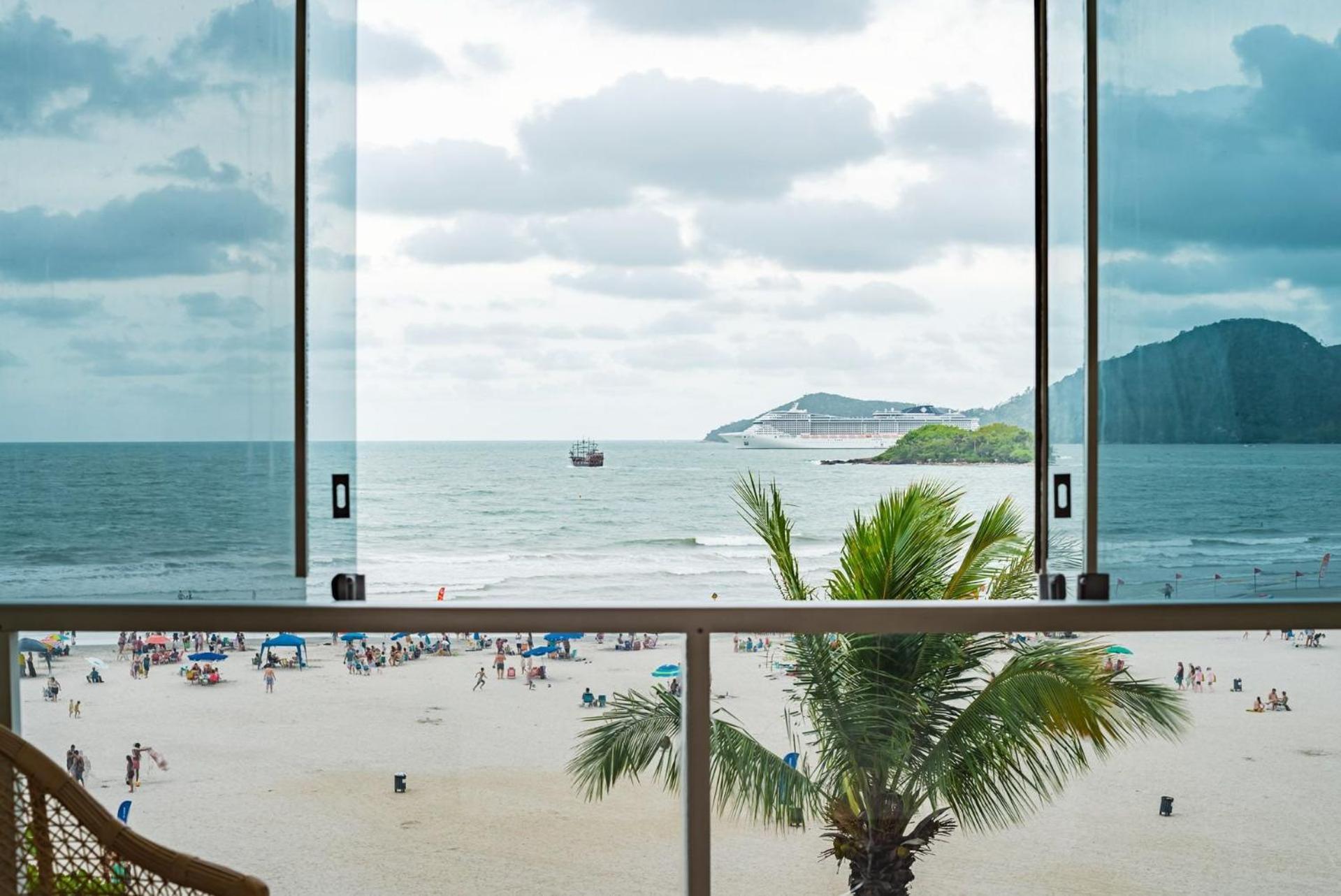 Apto Pe Na Areia Com Linda Vista Frente Mar Cel403 Lejlighed Balneário Camboriú Eksteriør billede